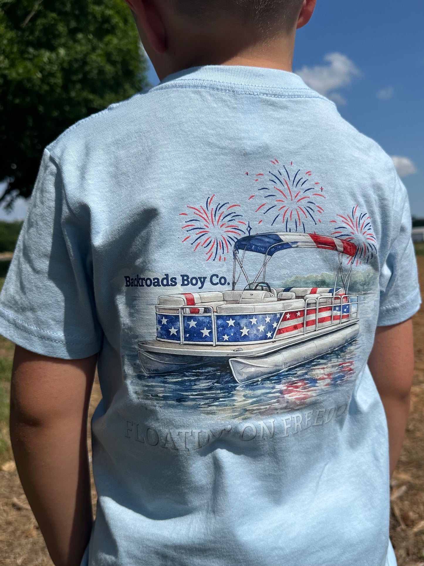 FLOATIN' ON FREEDOM SHORT SLEEVE SHIRT