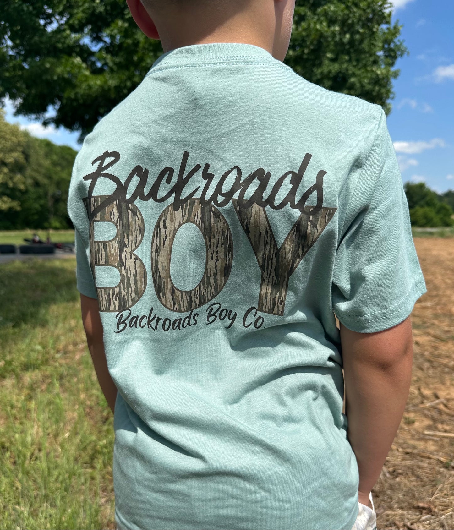 BACKROADS BOY CAMO SHORT SLEEVE SHIRT